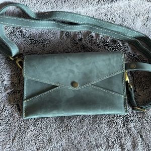 Brand new Portland Leather Goods Unicorn Color : Storm.